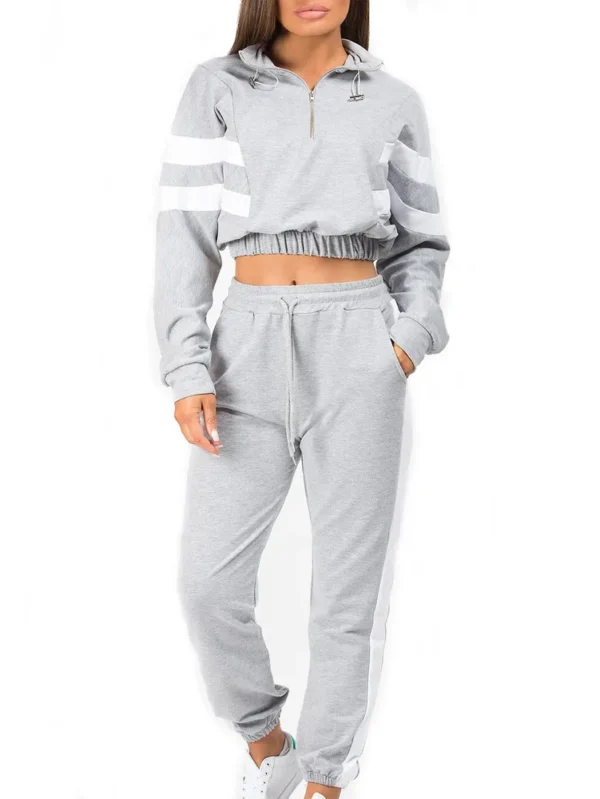 Comfortable Women's Hoodie Tracksuit for Everyday Wear
