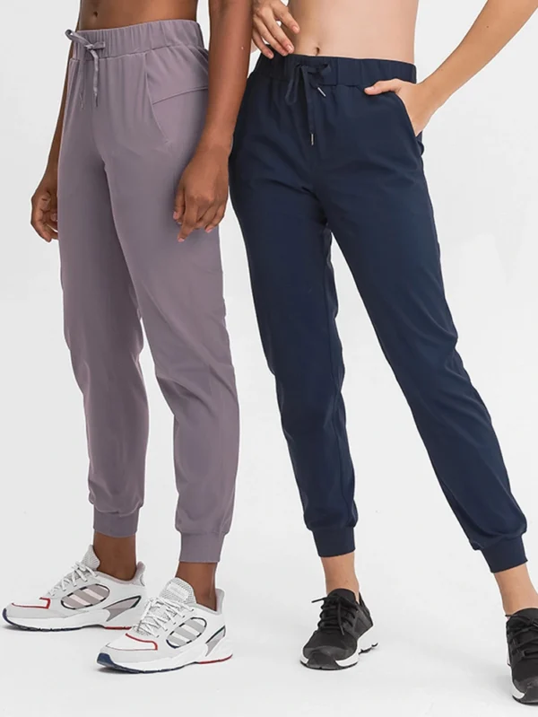 Athletic Women’s Track Pants with Adjustable Drawstring Feature